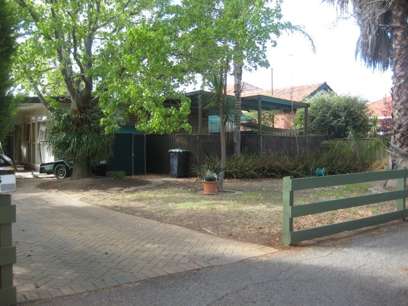 5 Narinna Ave, Cumberland Park SA 5041