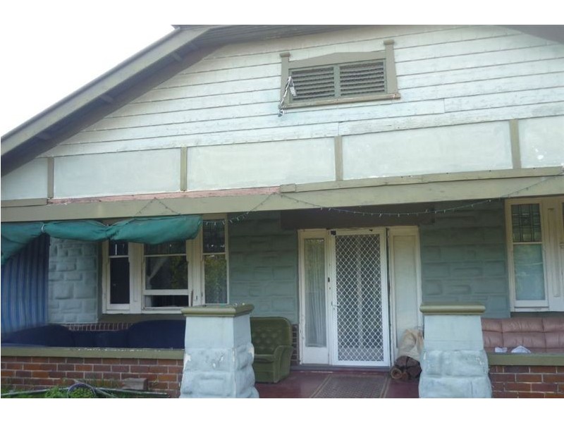 12 Hampton Rd, Keswick SA 5035