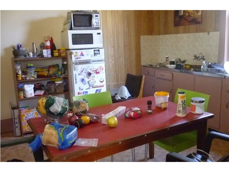 12 Hampton Rd, Keswick SA 5035