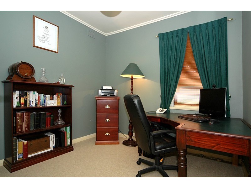 2 Beaumont Street, Clovelly Park SA 5042