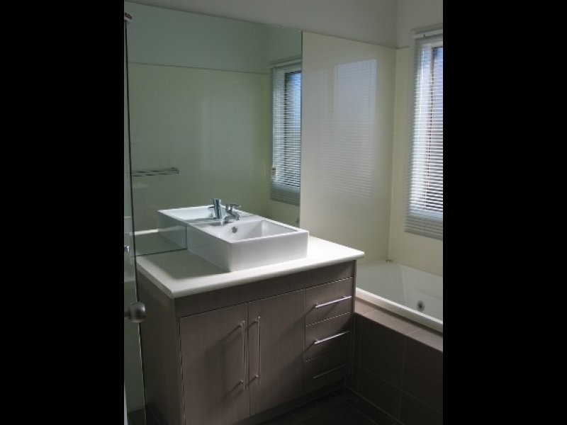 46 Macmillan Avenue, Mawson Lakes SA 5095