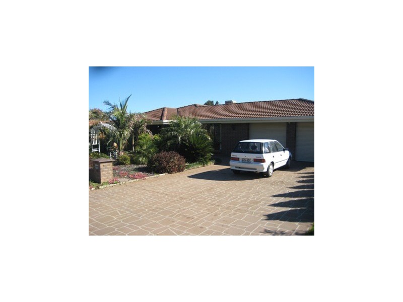 17 Hanley Court, Happy Valley SA 5159