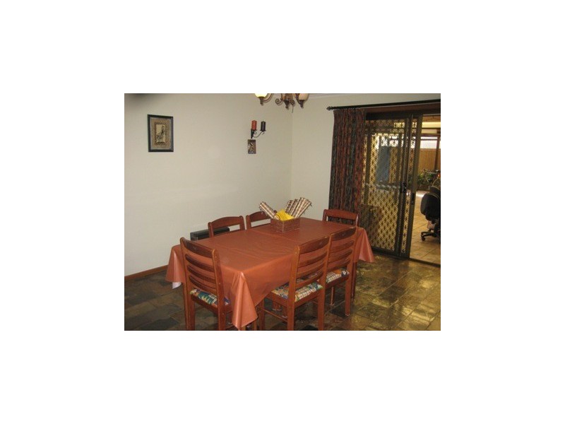 17 Hanley Court, Happy Valley SA 5159