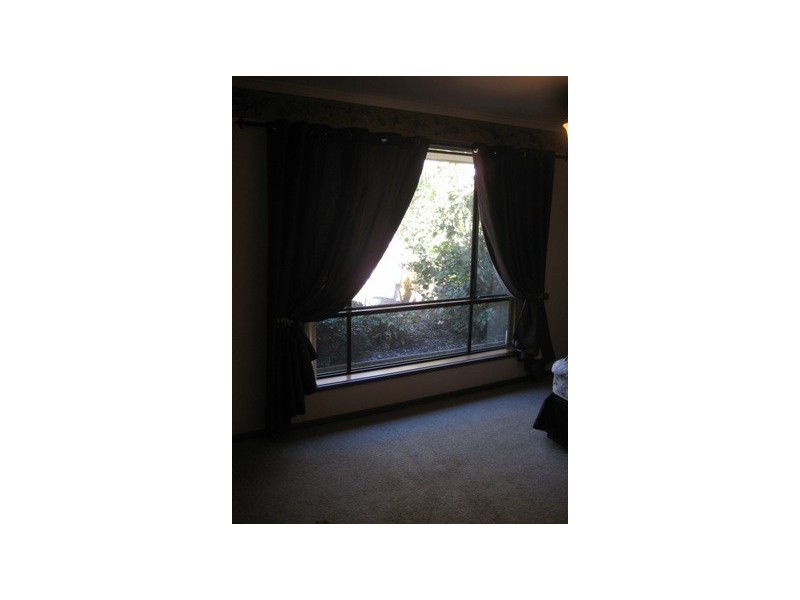 17 Hanley Court, Happy Valley SA 5159