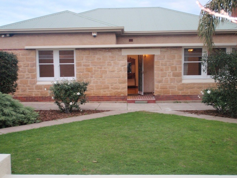 18 Griffiths Road, Plympton Park SA 5038