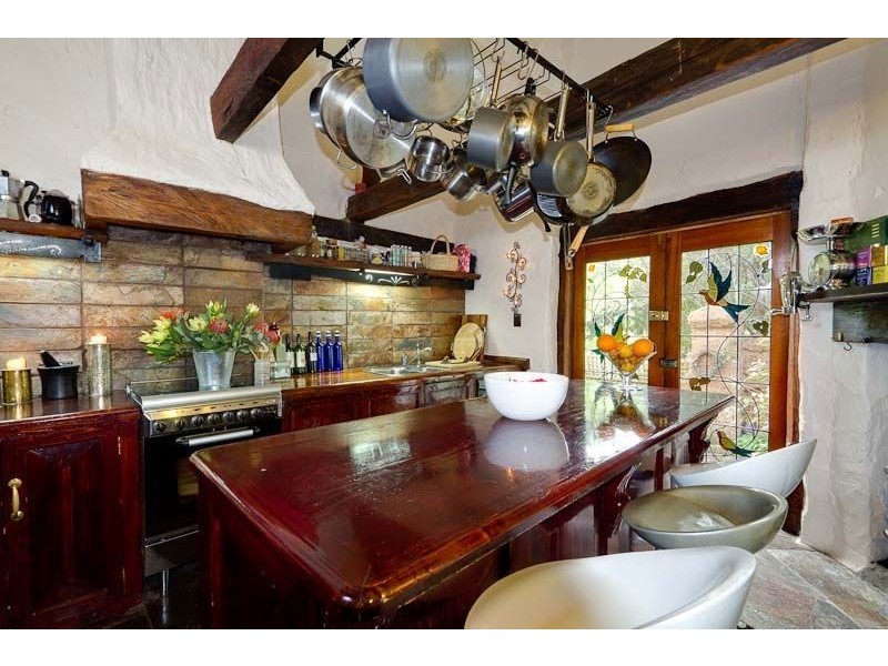 8 Madeline Rd, Stirling SA 5152