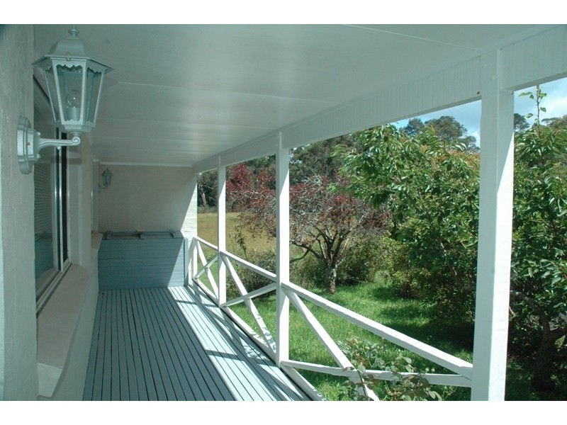 13 Nowra Road, Fitzroy Falls NSW 2577