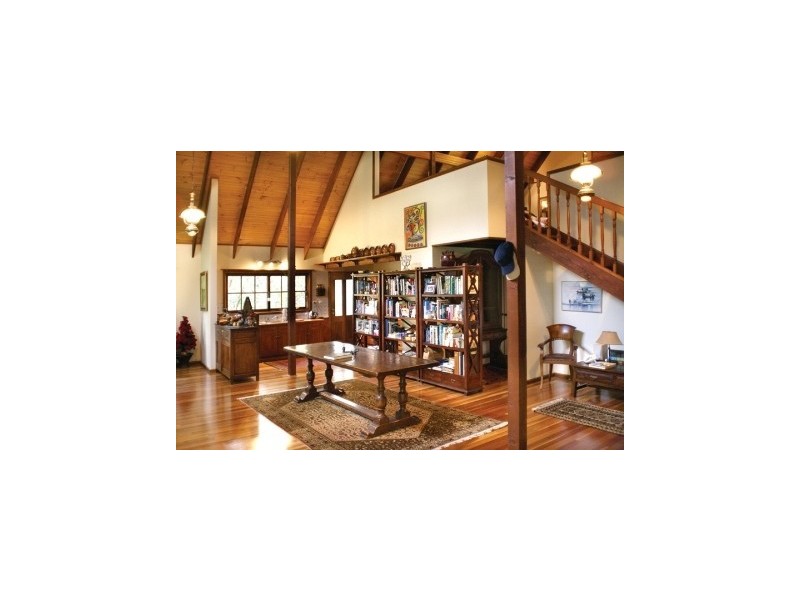 5 Keoghs Rd, Kangaroo Valley NSW 2577