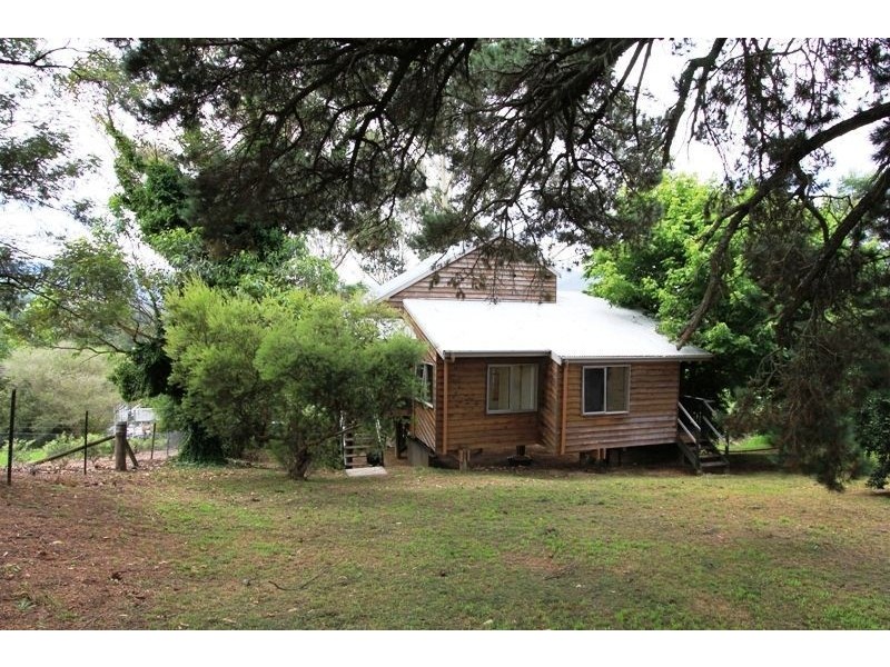 102 Moss Vale Road, Kangaroo Valley NSW 2577