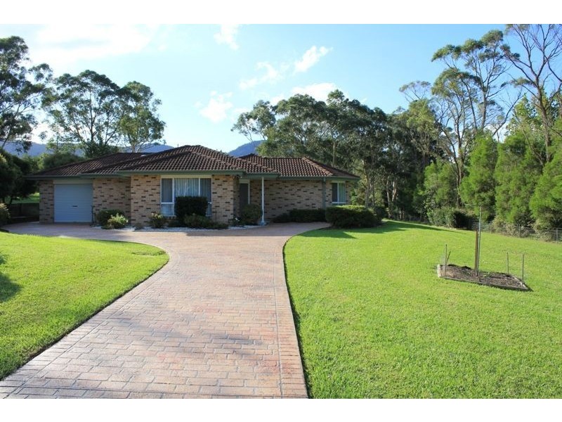 15 Jenanter Drive, Kangaroo Valley NSW 2577