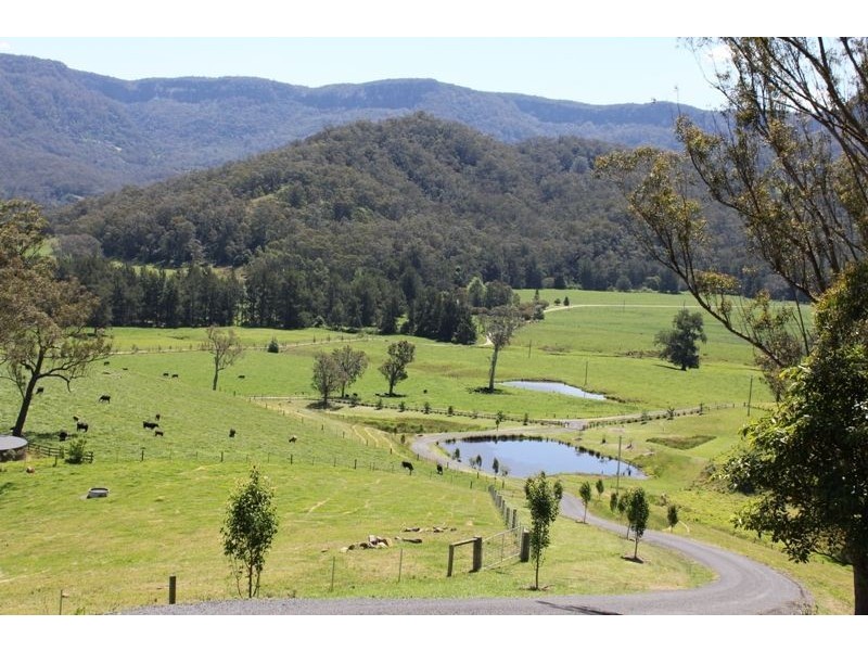 2 Smarts Rd, Kangaroo Valley NSW 2577