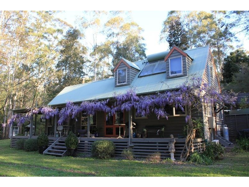 587 Mt Scanzi Rd, Kangaroo Valley NSW 2577