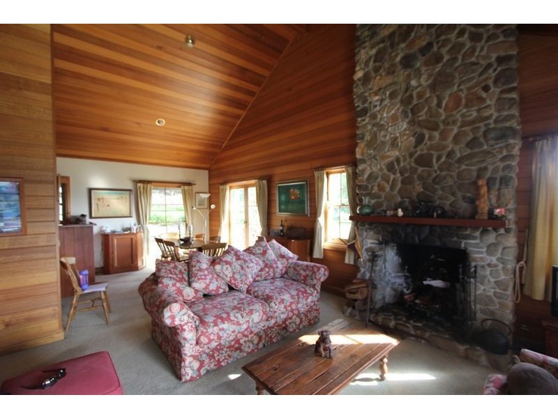 1224 Kangaroo Valley Rd, Kangaroo Valley NSW 2577