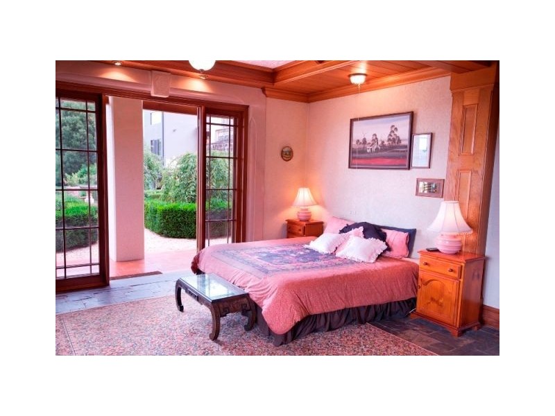 105 Timelong Rd, Kangaroo Valley NSW 2577