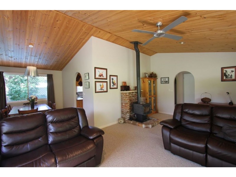 54 Jenanter Drive, Kangaroo Valley NSW 2577