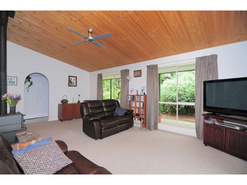 54 Jenanter Dr, Kangaroo Valley NSW 2577