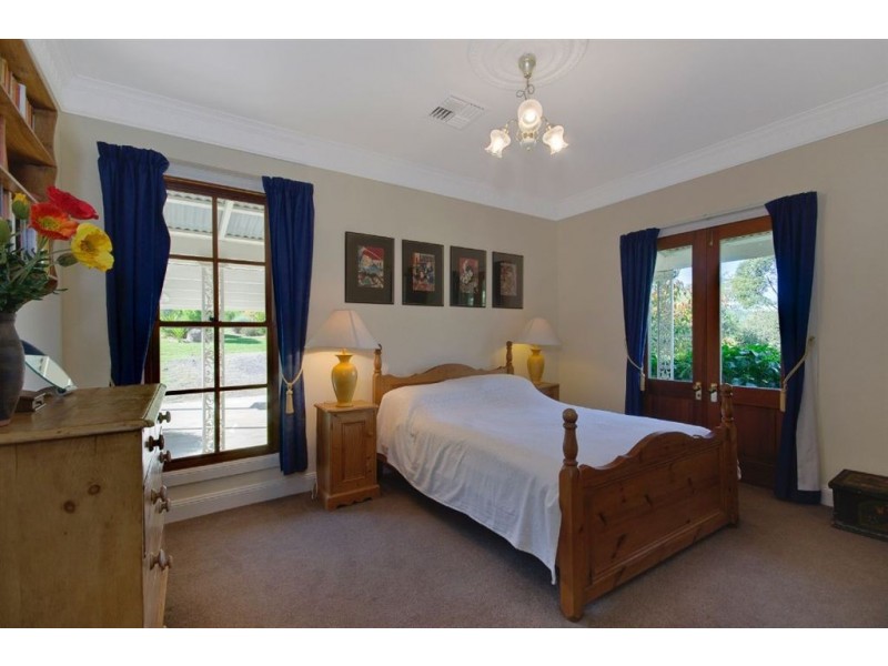 77 Kelvin Road, Kangaroo Valley NSW 2577