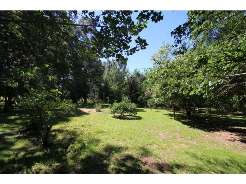 24 Nugents Creek Road, Kangaroo Valley NSW 2577
