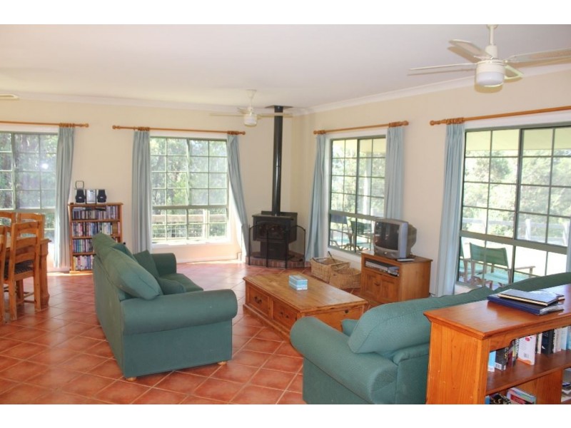 374 Bugong Fire Trail, Kangaroo Valley NSW 2577