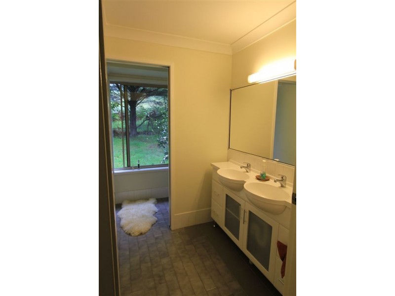 17 Bassetts Lane, Kangaroo Valley NSW 2577