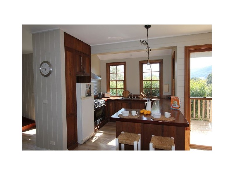 16 Brooks Lane, Kangaroo Valley NSW 2577