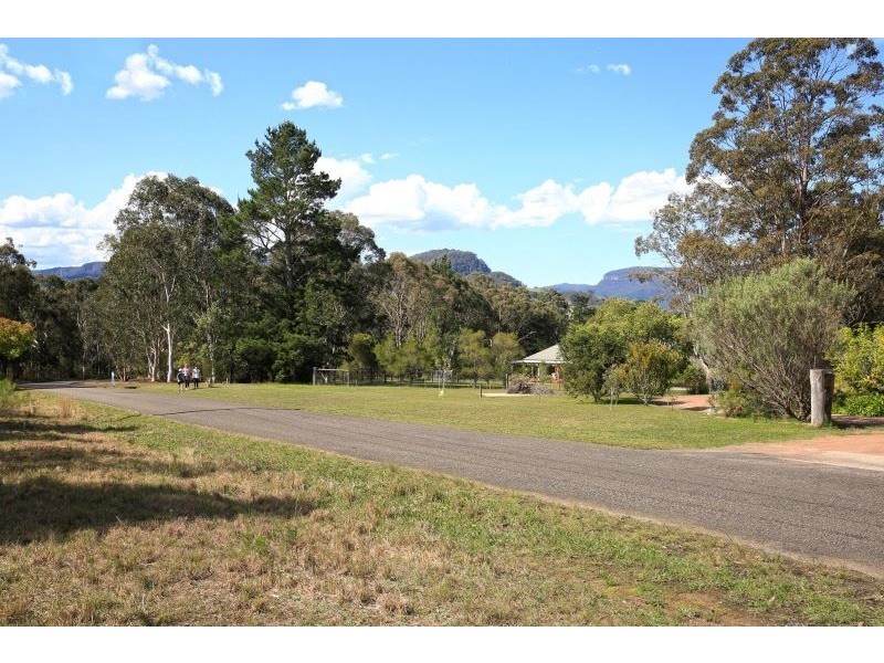 16 Jenanter Drive, Kangaroo Valley NSW 2577