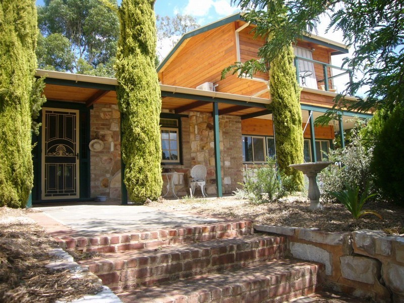 Lot 103 White Hutt Rd, Clare SA 5453