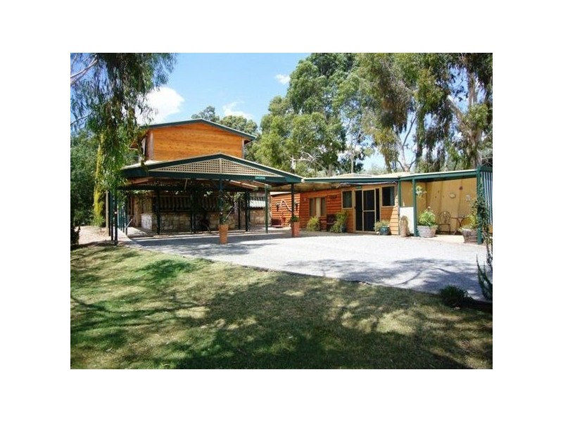 Lot 103 White Hutt Rd, Clare SA 5453