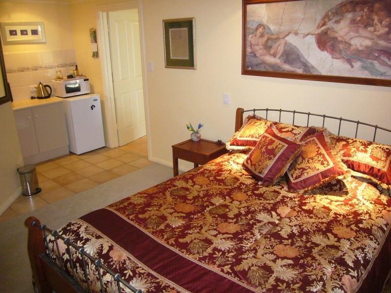 Lot 103 White Hutt Rd, Clare SA 5453