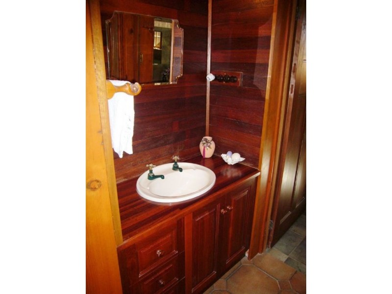 Lot 103 White Hutt Rd, Clare SA 5453