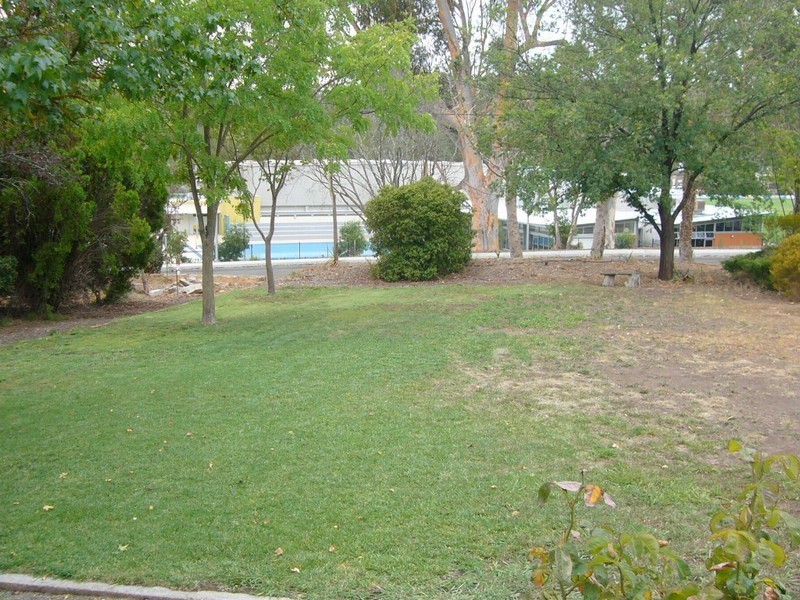 11 Hope St, Clare SA 5453