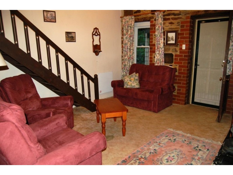 4 Penclawdd Street, Burra SA 5417