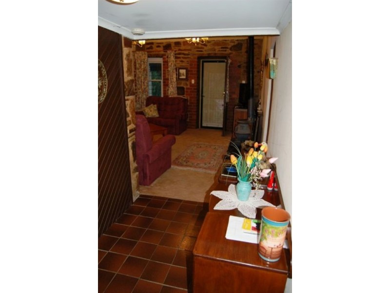 4 Penclawdd Street, Burra SA 5417