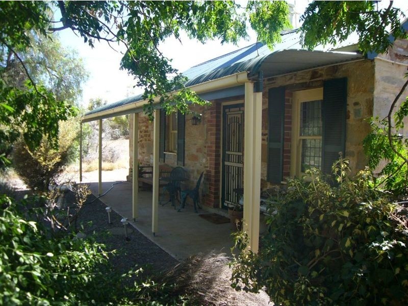 4 Penclawdd Street, Burra SA 5417