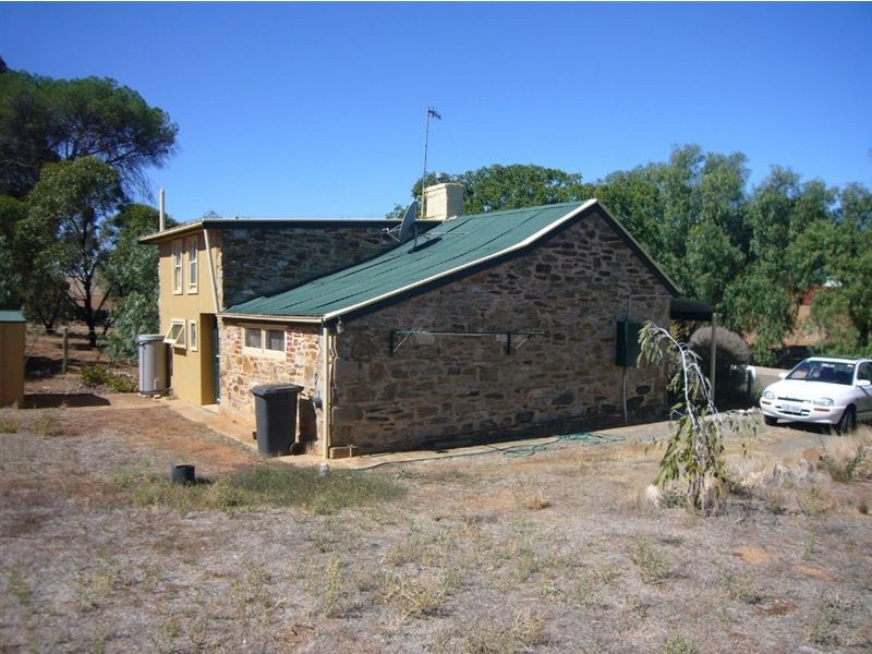 4 Penclawdd Street, Burra SA 5417