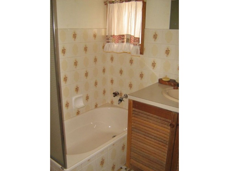 Lot 165 Eastern Road, Burra SA 5417