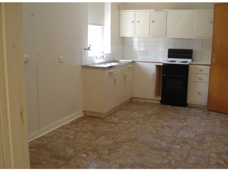 38 Railway Tce, Snowtown SA 5520
