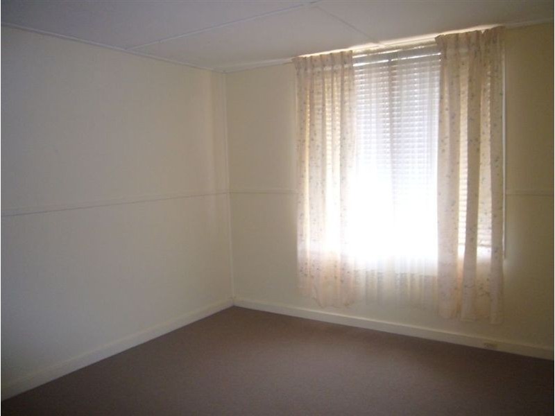 25 William Street, Clare SA 5453