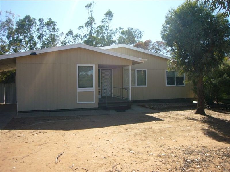 16 Second Street, Snowtown SA 5520