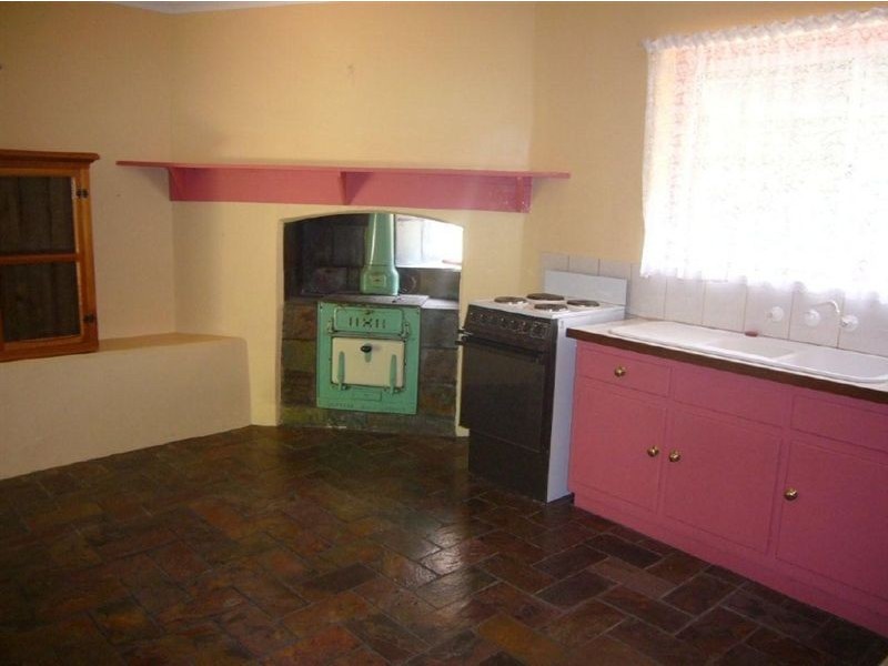 340 Main North Rd, Clare SA 5453