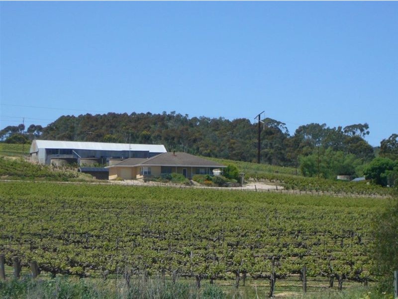 x Roach Rd, Clare SA 5453