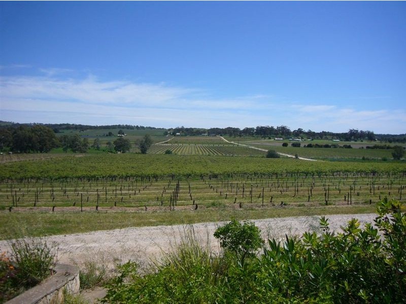 x Roach Rd, Clare SA 5453