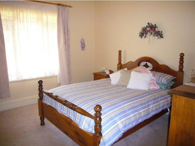 151 Main North Rd, Clare SA 5453