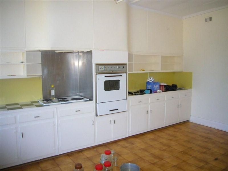 x Shafton Rd, Burra SA 5417