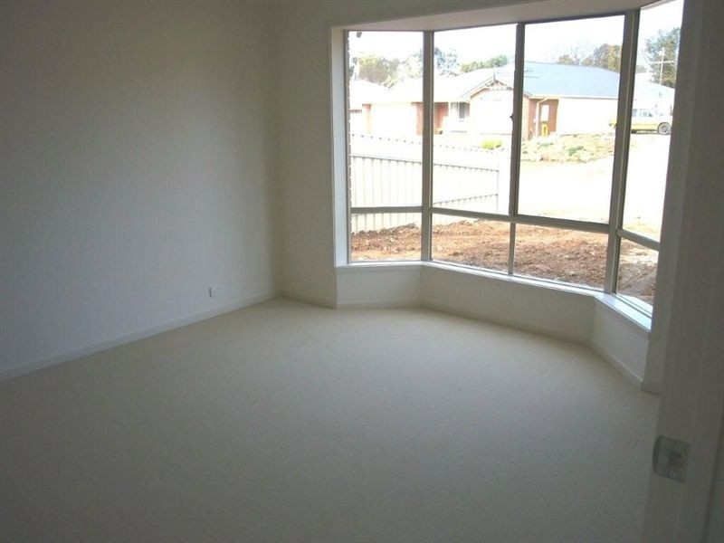 3 Rocky Glen Crt, Clare SA 5453