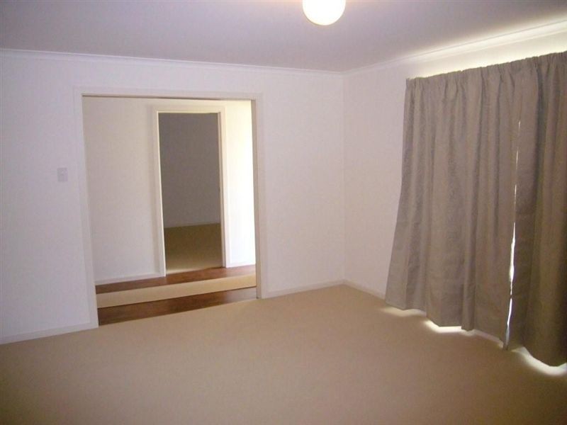 3 Rocky Glen Crt, Clare SA 5453