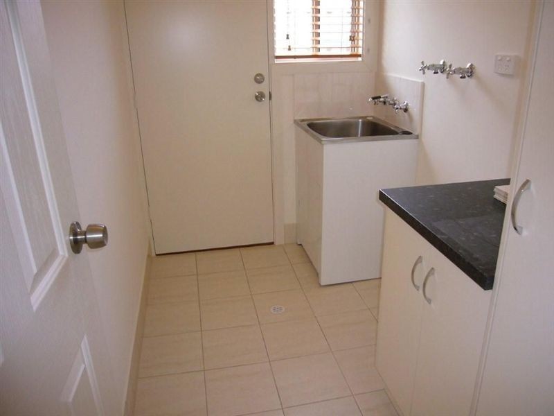 3 Rocky Glen Crt, Clare SA 5453