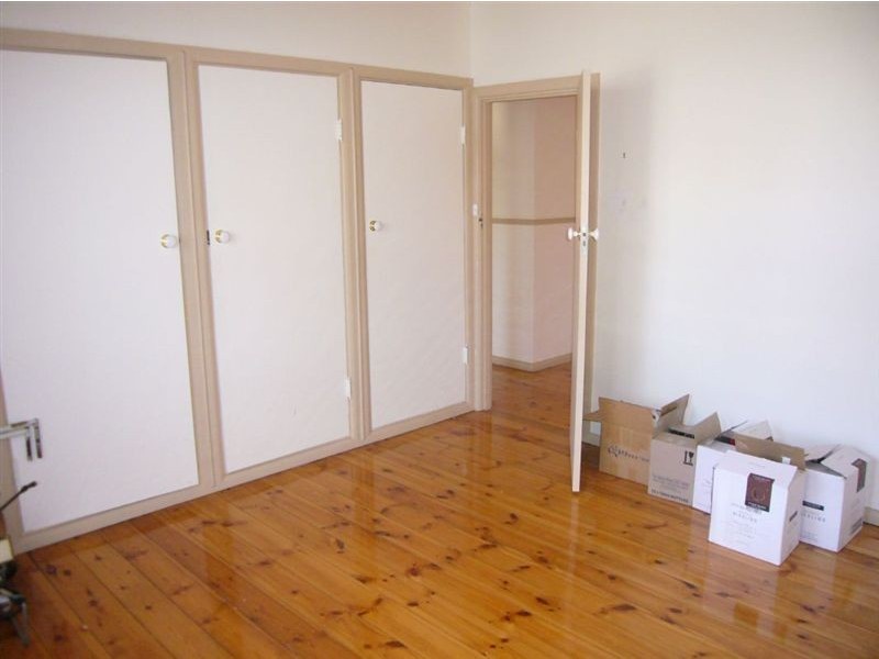 14 Kelly Street, Clare SA 5453