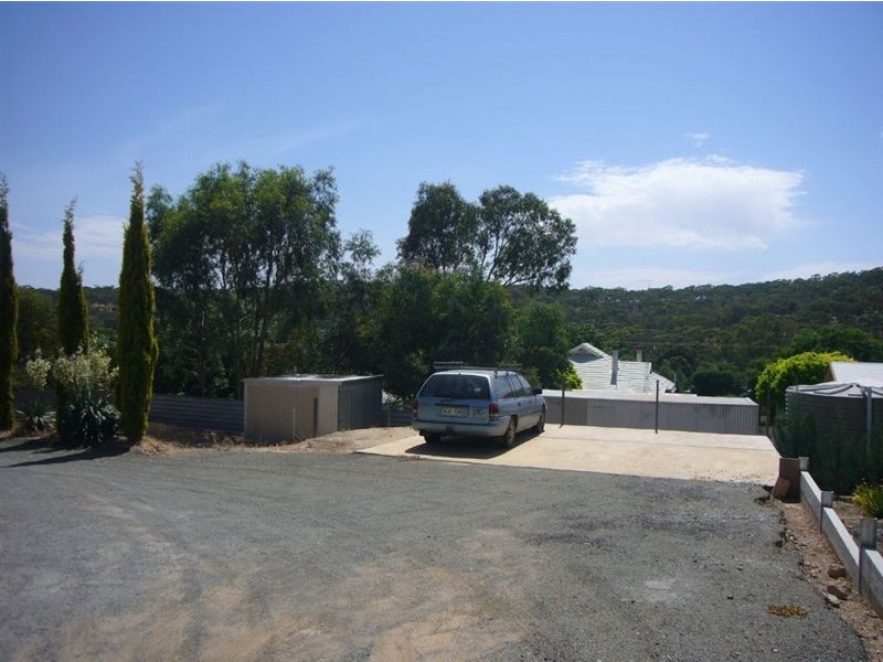 15 Beare Street, Clare SA 5453