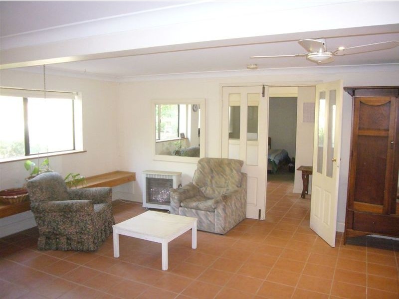 15 Beare Street, Clare SA 5453